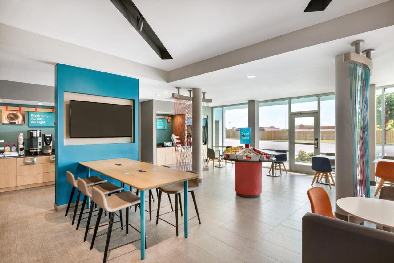 Hotel Avid - Airport By Ihg 4*